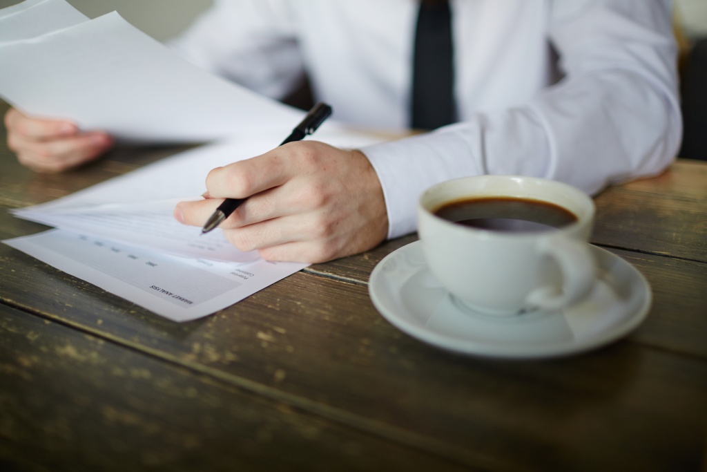 working-by-tea.jpg кофе